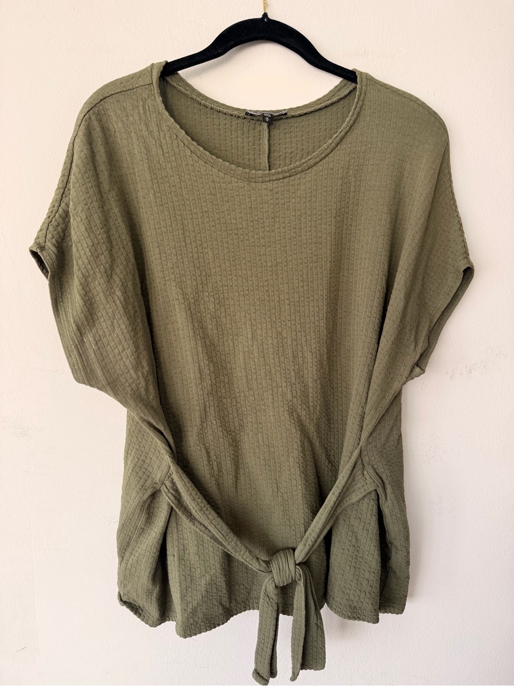 EXPRESS Tie-Front Women’s Top in Olive Green